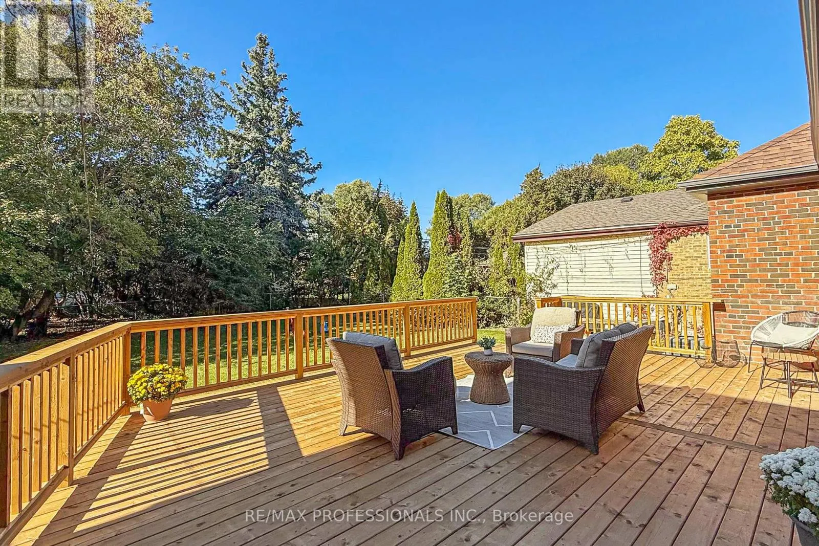 146 PINEGROVE AVENUE