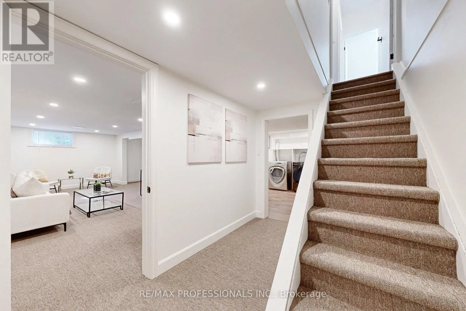 146 PINEGROVE AVENUE