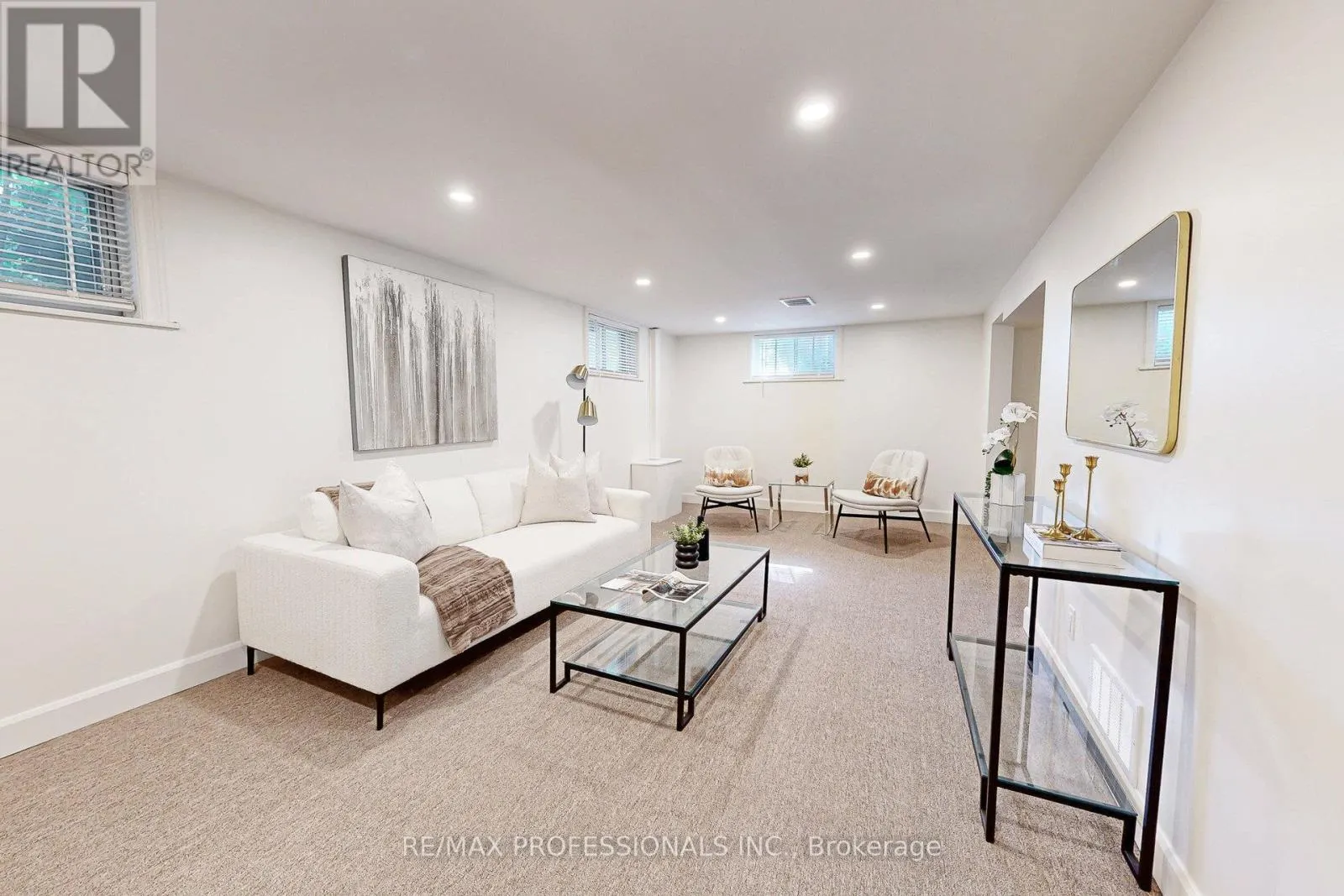 146 PINEGROVE AVENUE