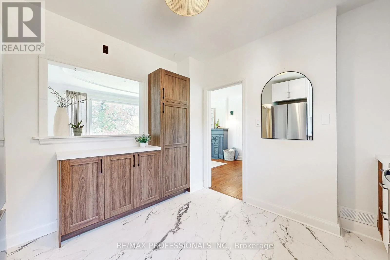 146 PINEGROVE AVENUE