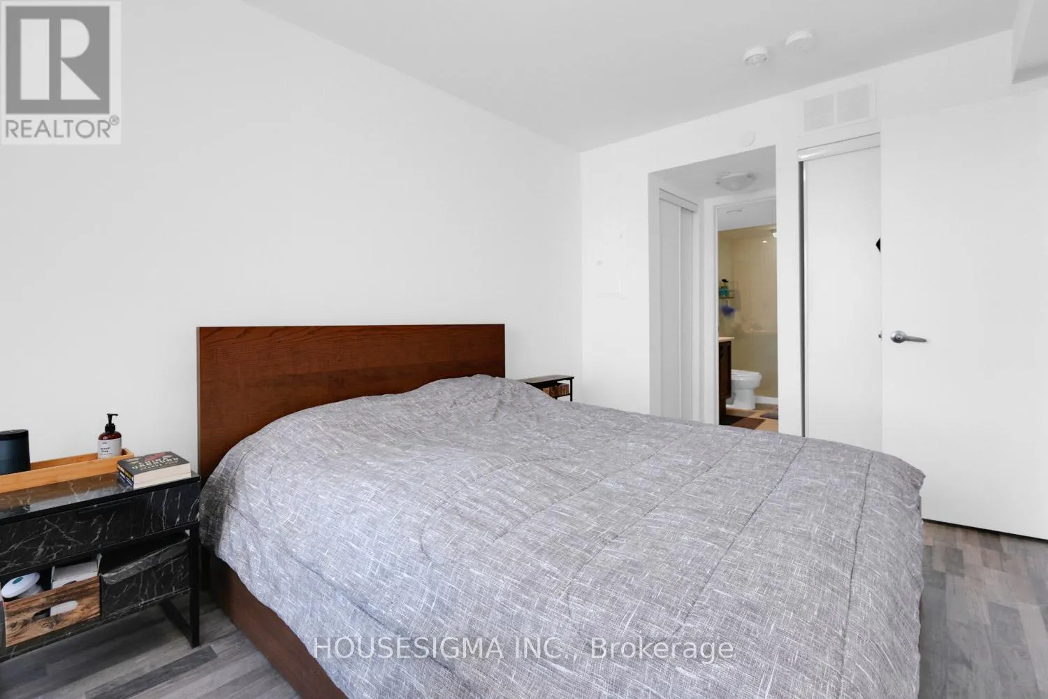 408 - 1460 WHITES ROAD