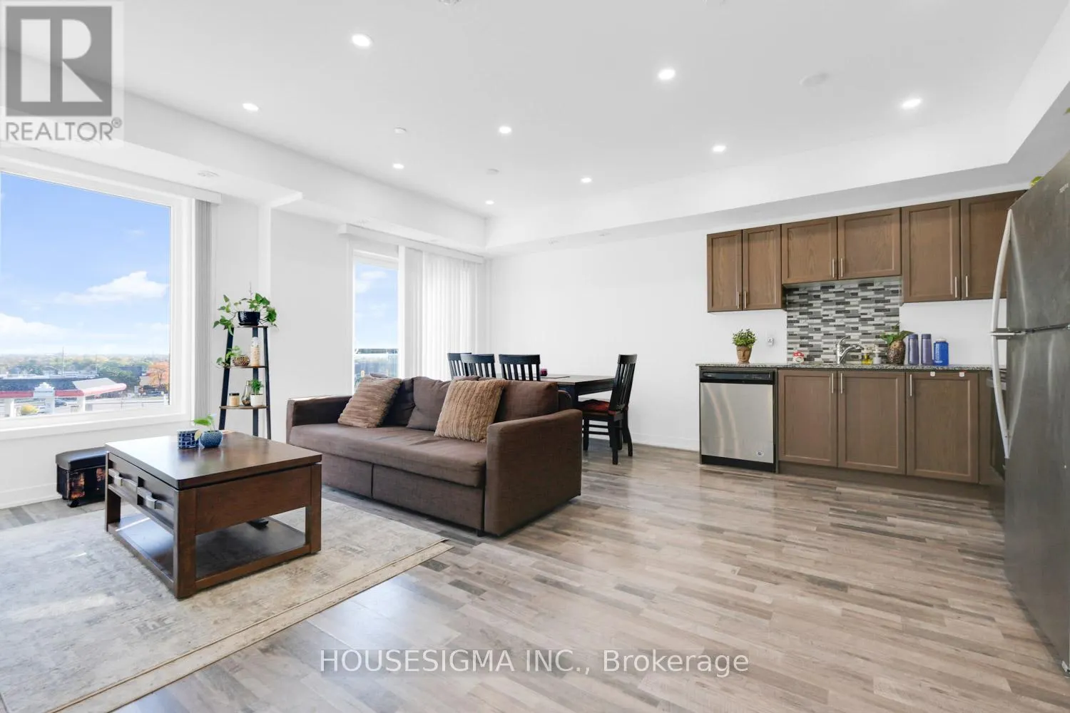 408 - 1460 WHITES ROAD