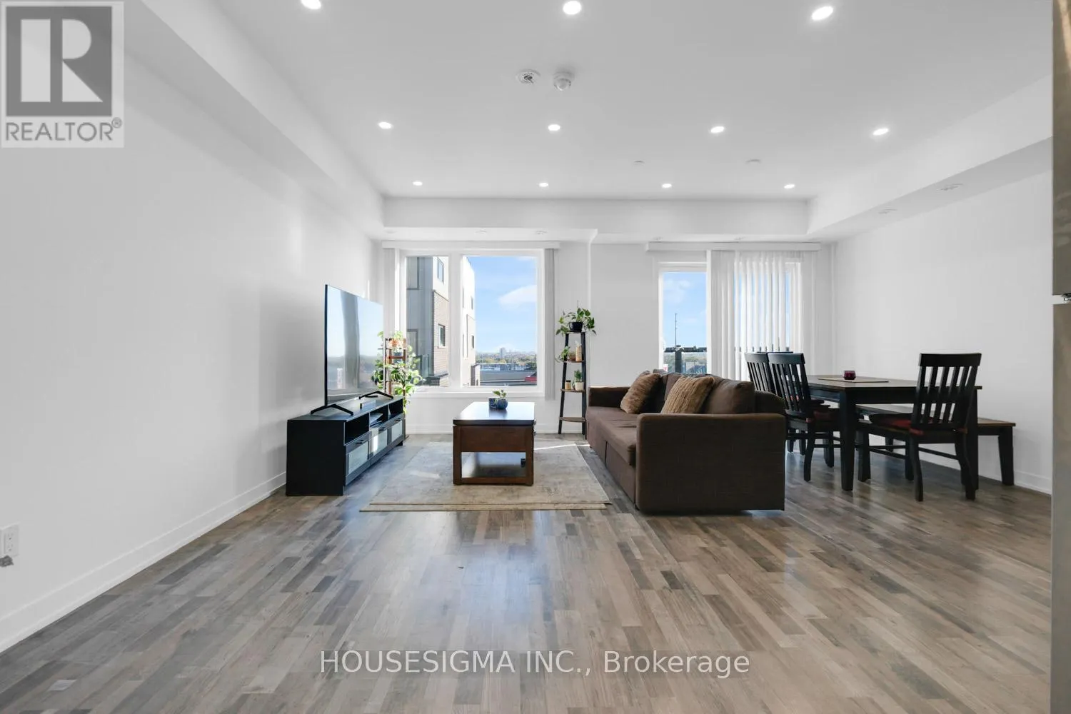 408 - 1460 WHITES ROAD