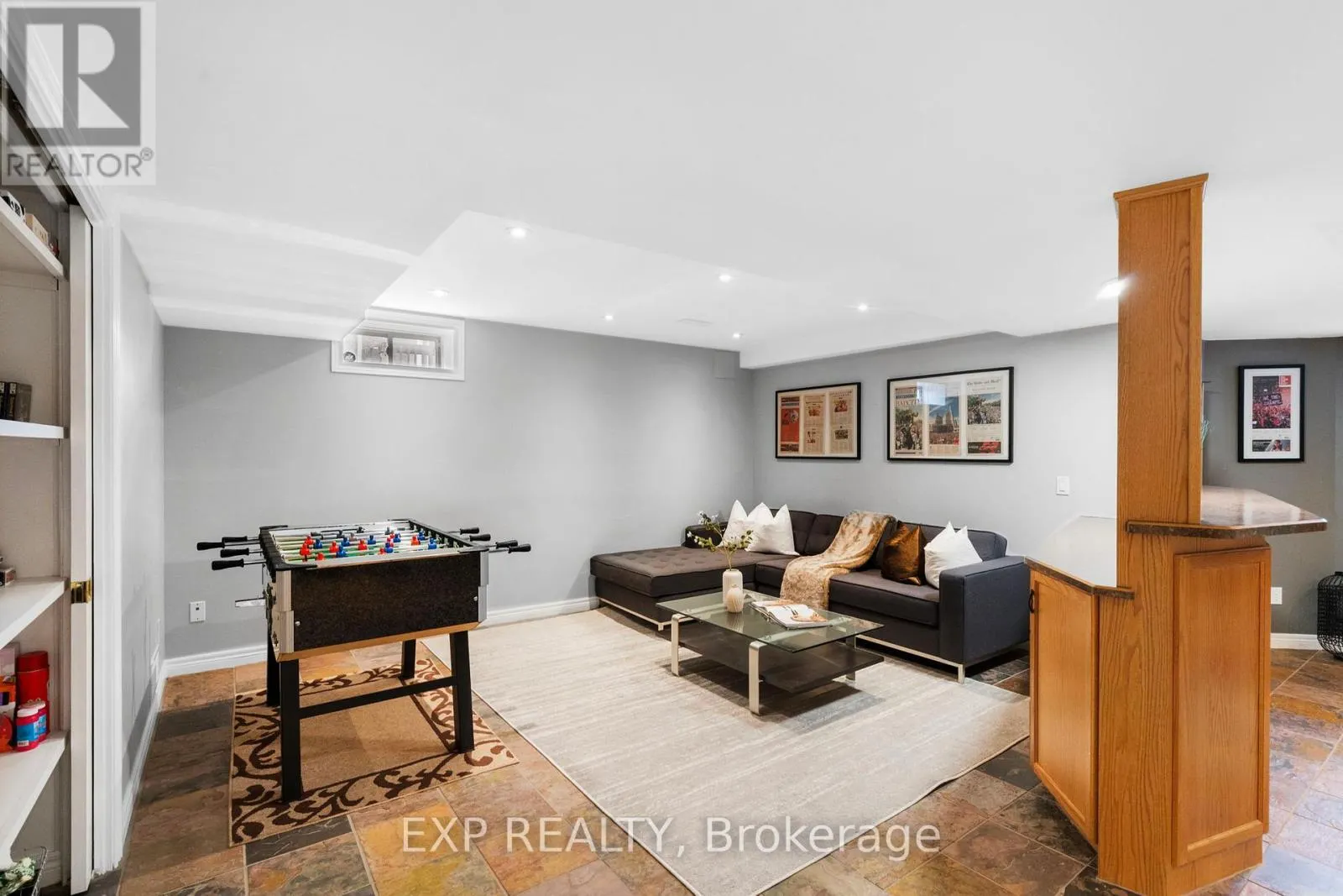 61 TIMBERCREEK COURT