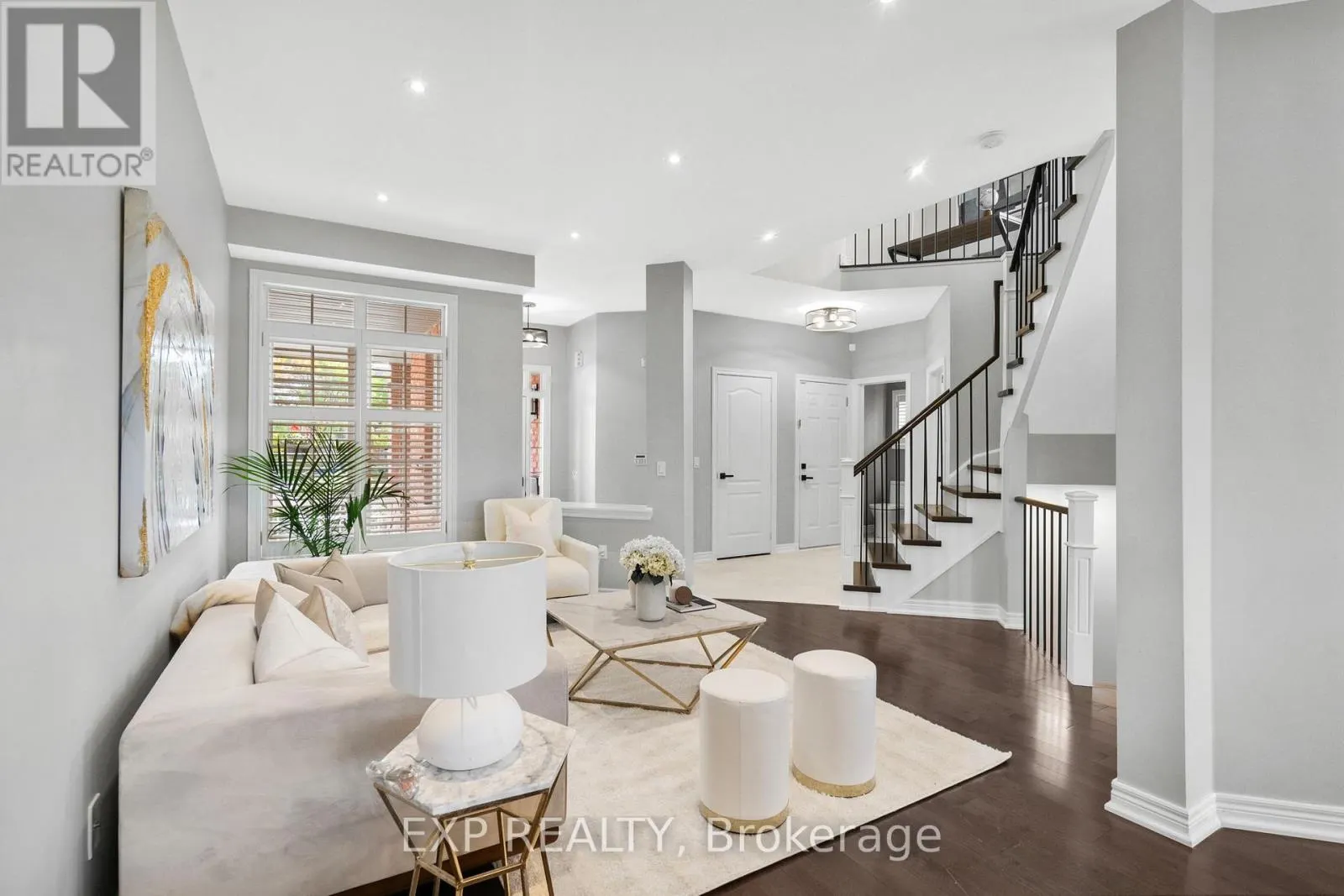 61 TIMBERCREEK COURT