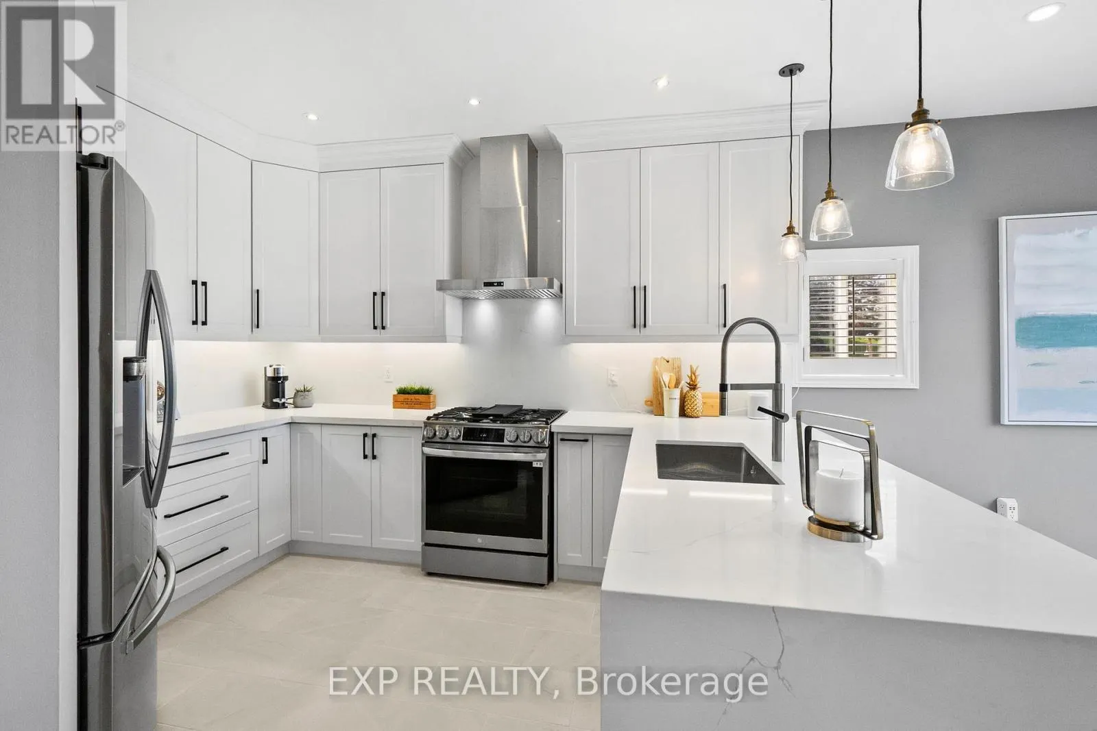 61 TIMBERCREEK COURT