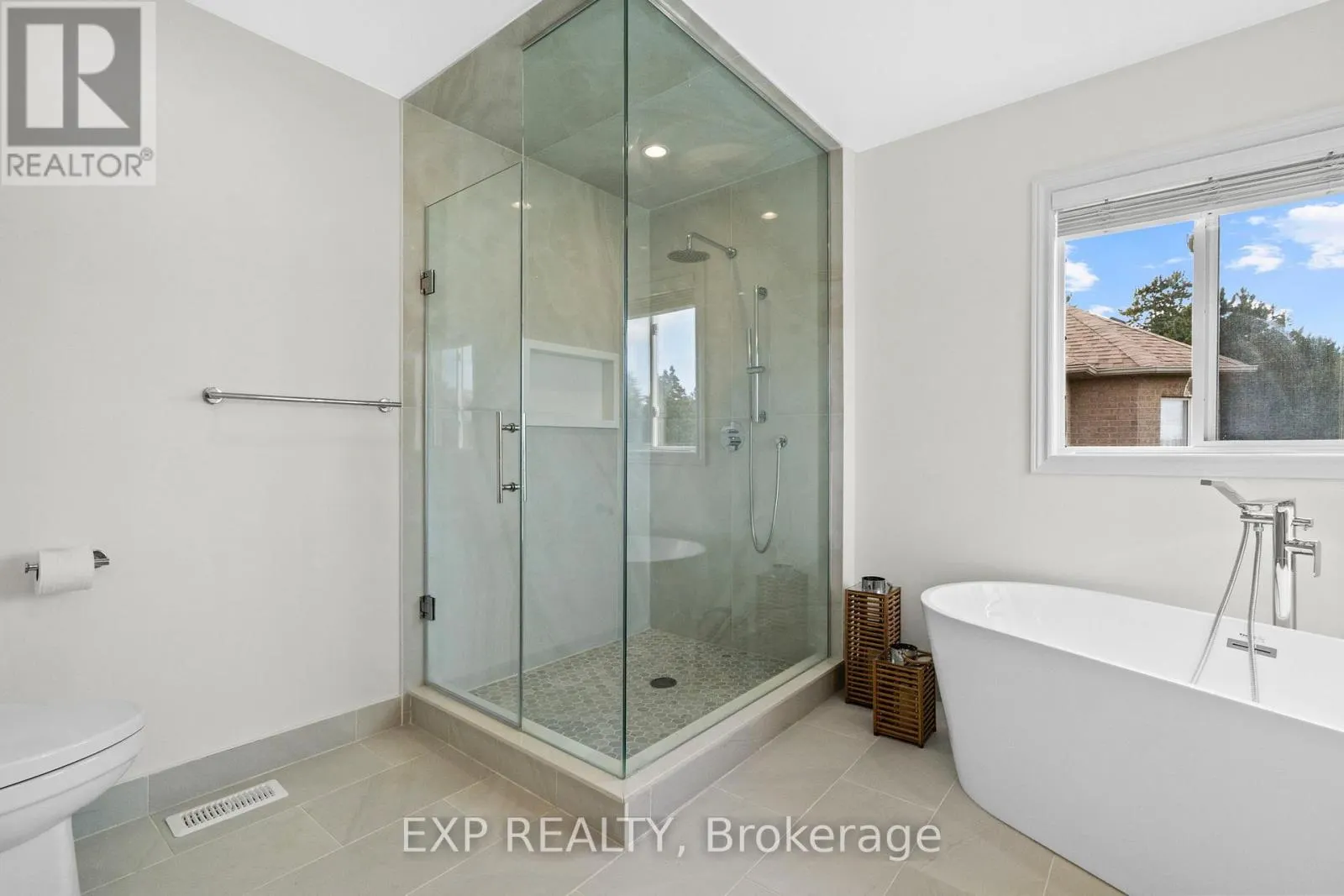 61 TIMBERCREEK COURT