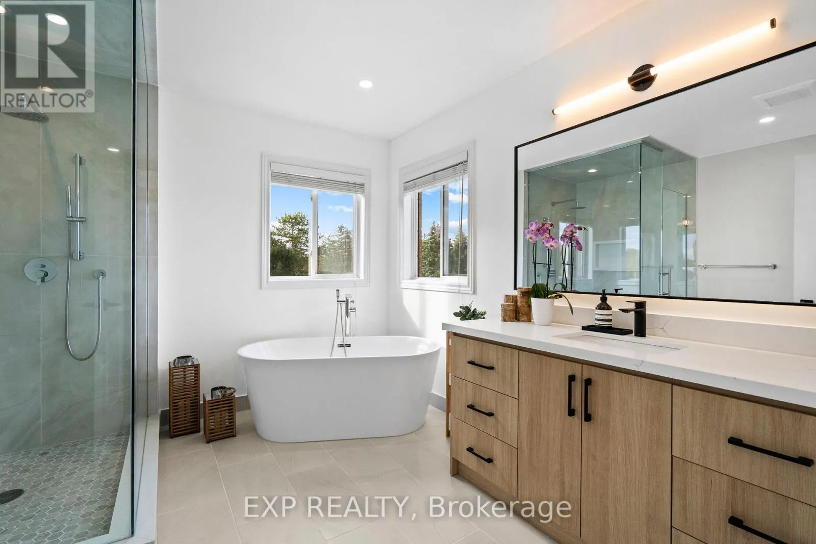 61 TIMBERCREEK COURT