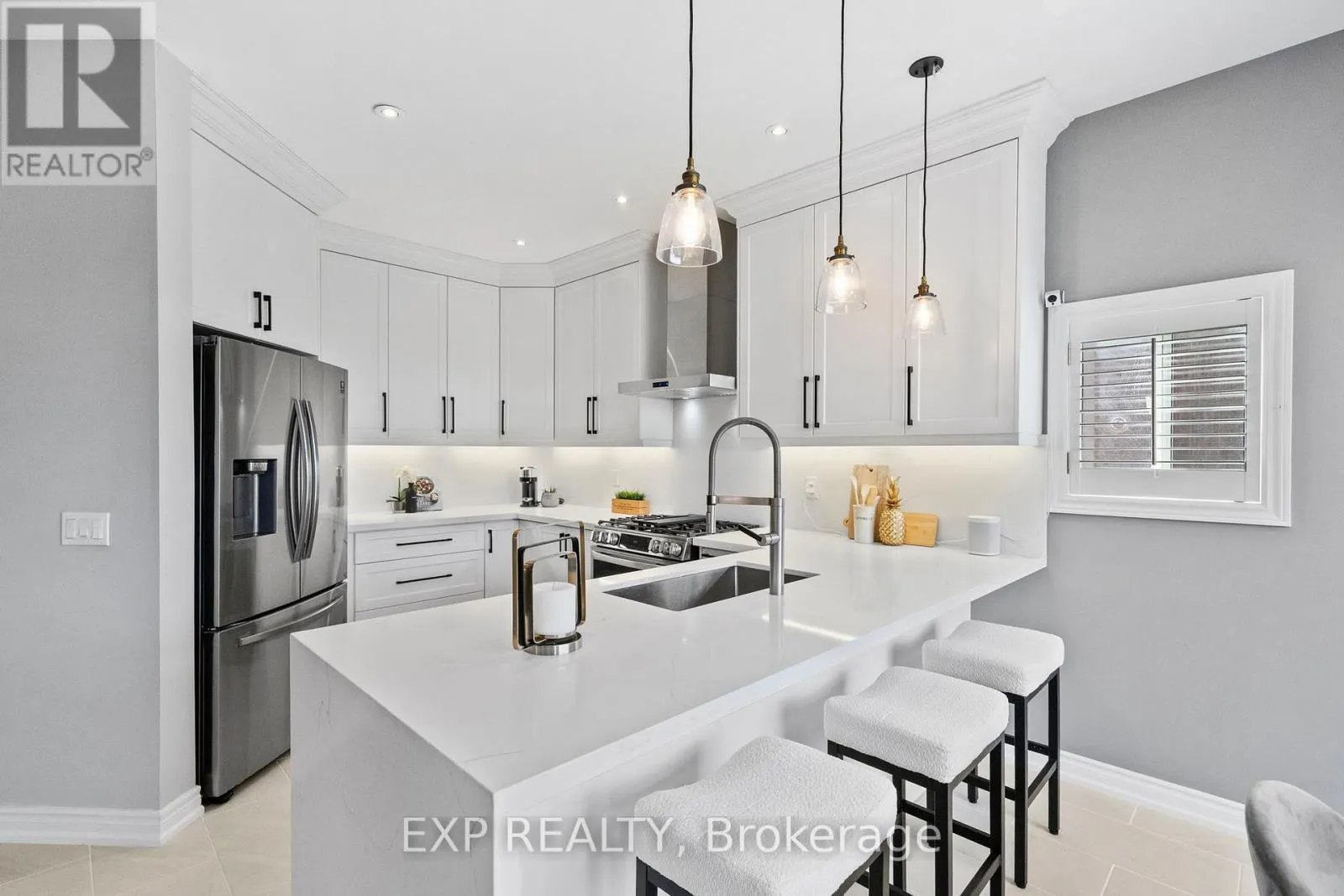 61 TIMBERCREEK COURT