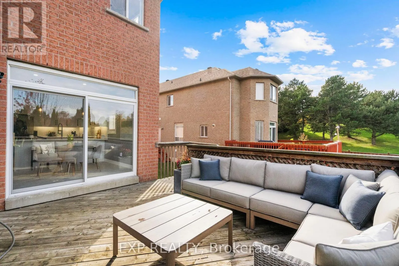 61 TIMBERCREEK COURT