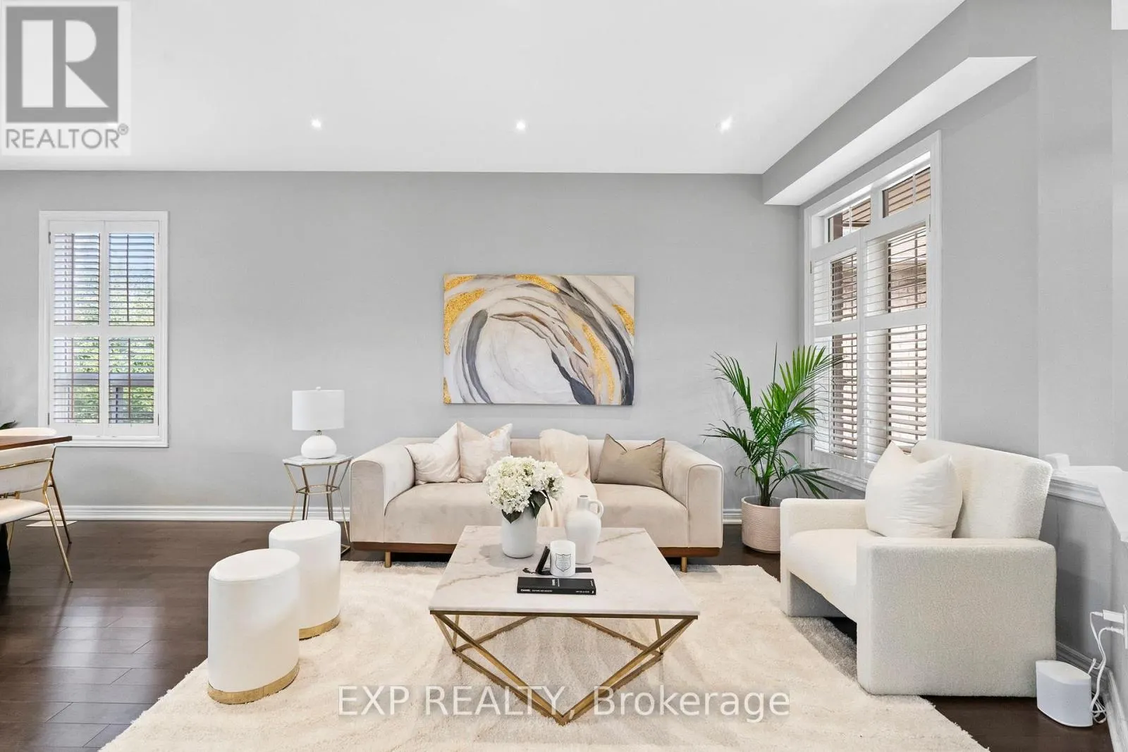 61 TIMBERCREEK COURT