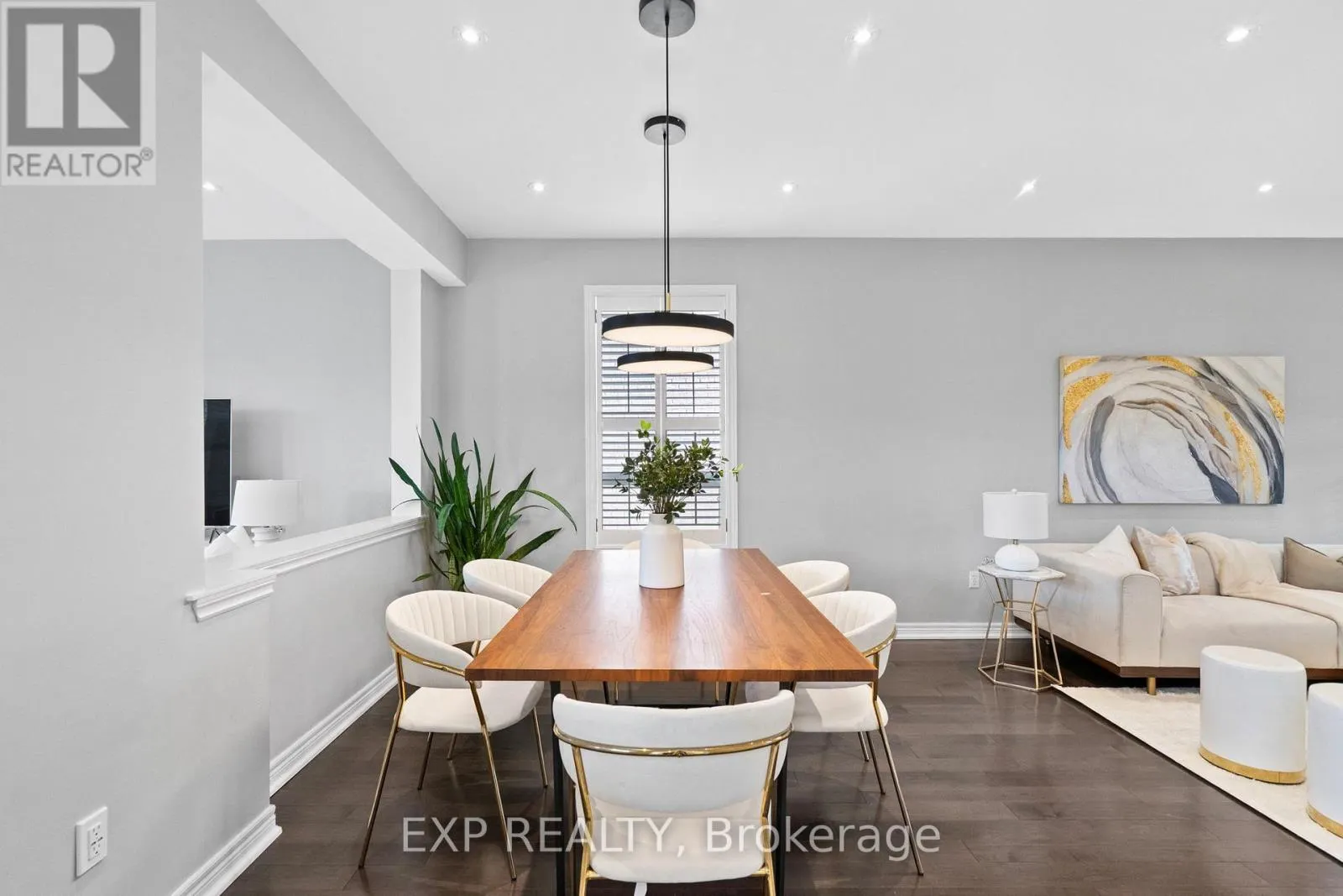 61 TIMBERCREEK COURT