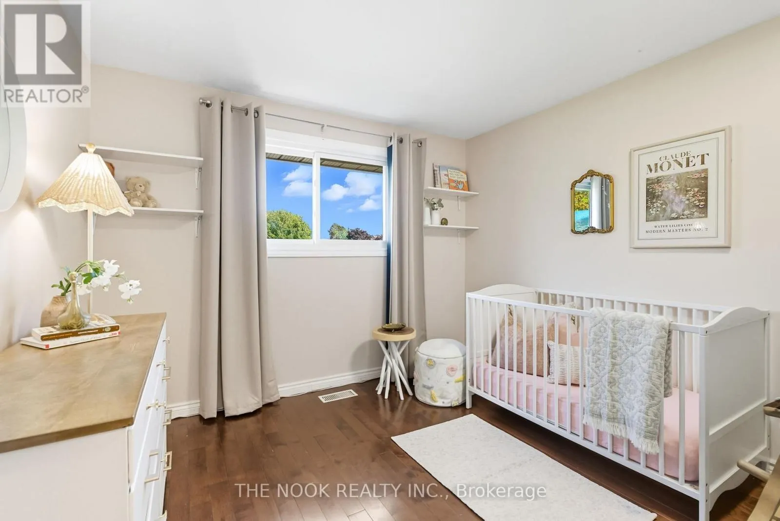 441 CHARRINGTON AVENUE