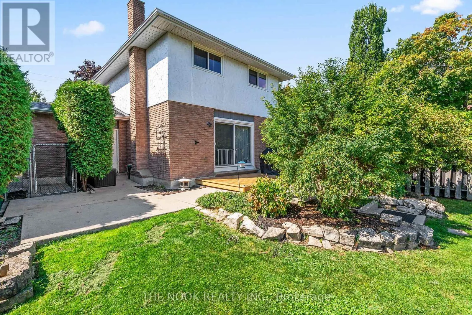 441 CHARRINGTON AVENUE