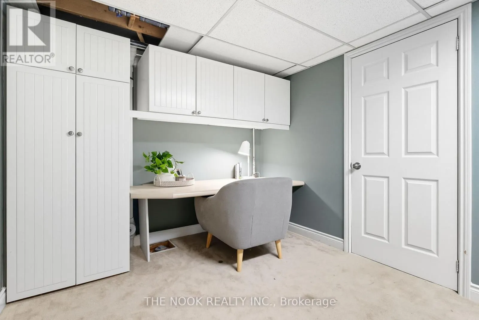 441 CHARRINGTON AVENUE