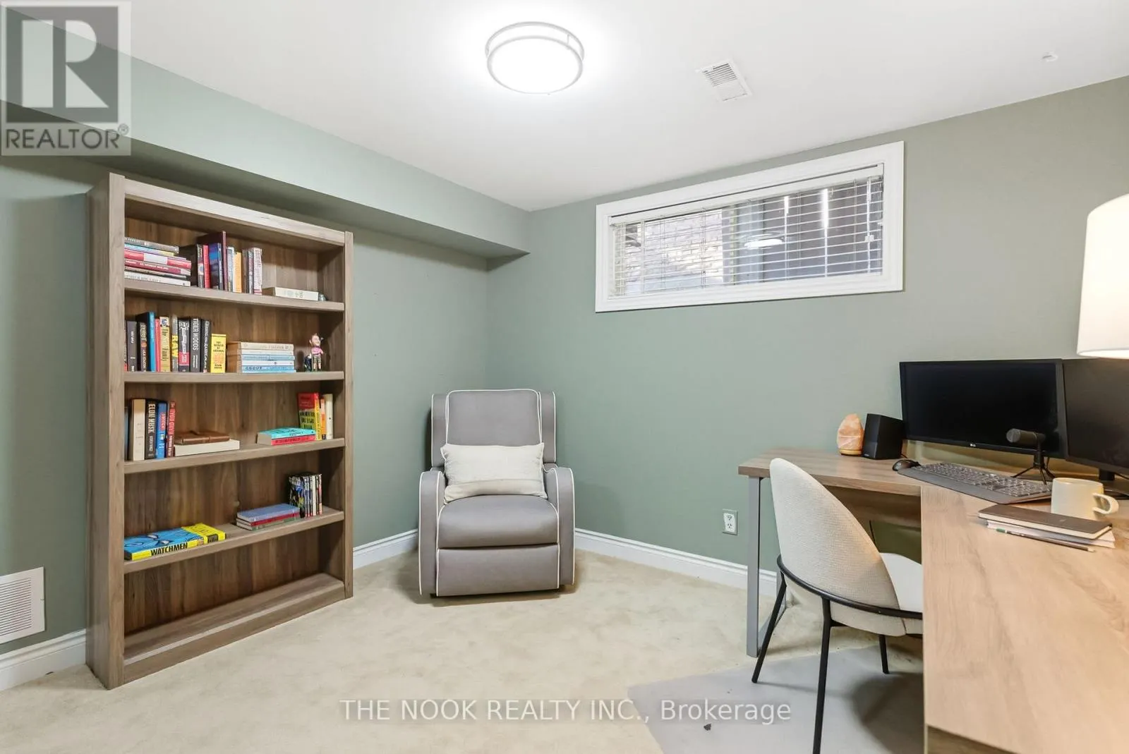 441 CHARRINGTON AVENUE