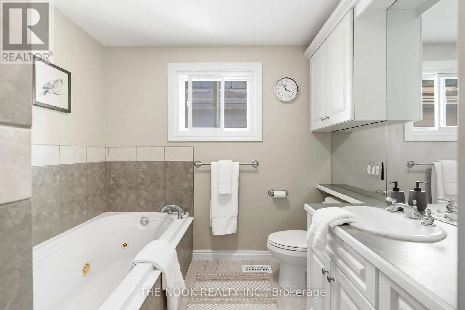 441 CHARRINGTON AVENUE