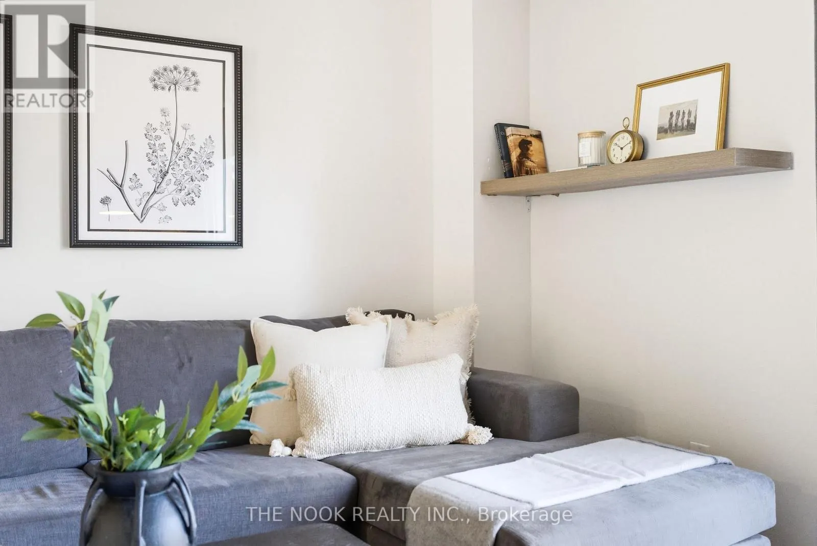 441 CHARRINGTON AVENUE