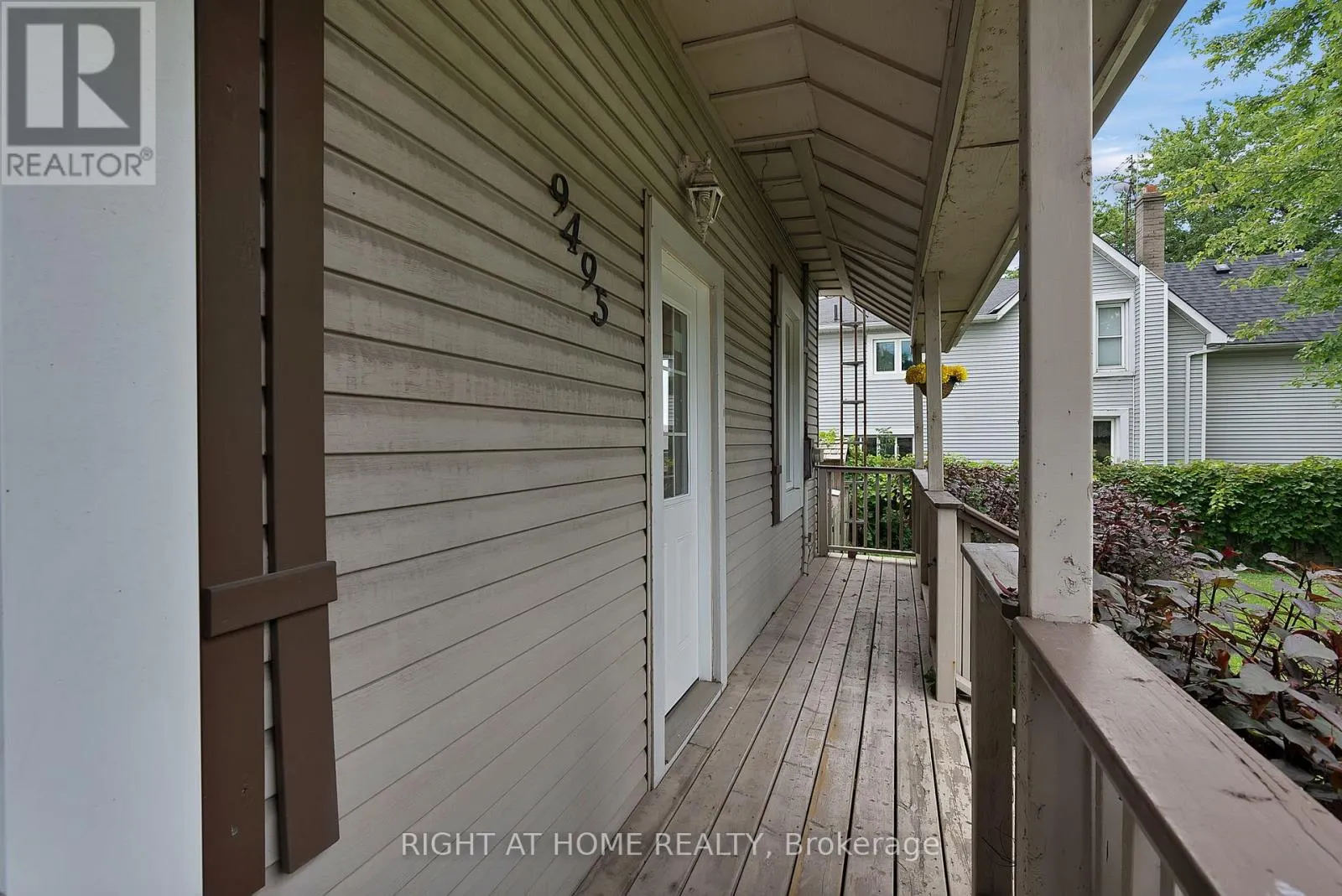 9495 BALDWIN STREET N