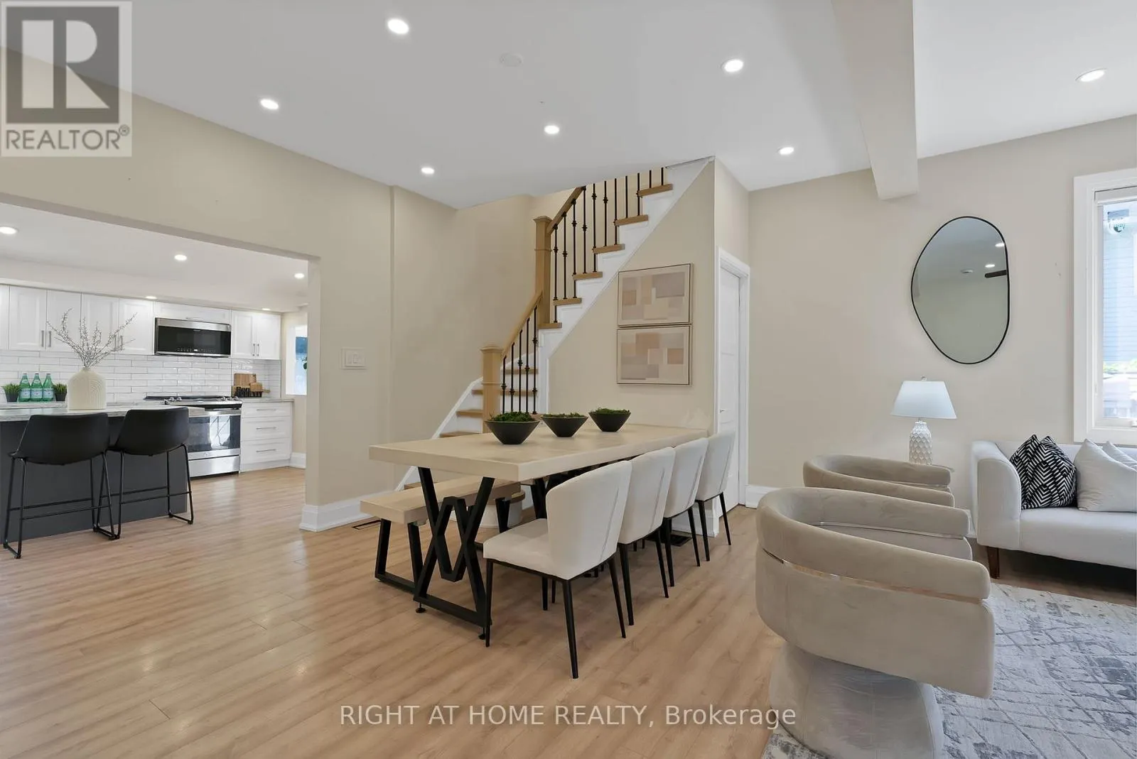 9495 BALDWIN STREET N