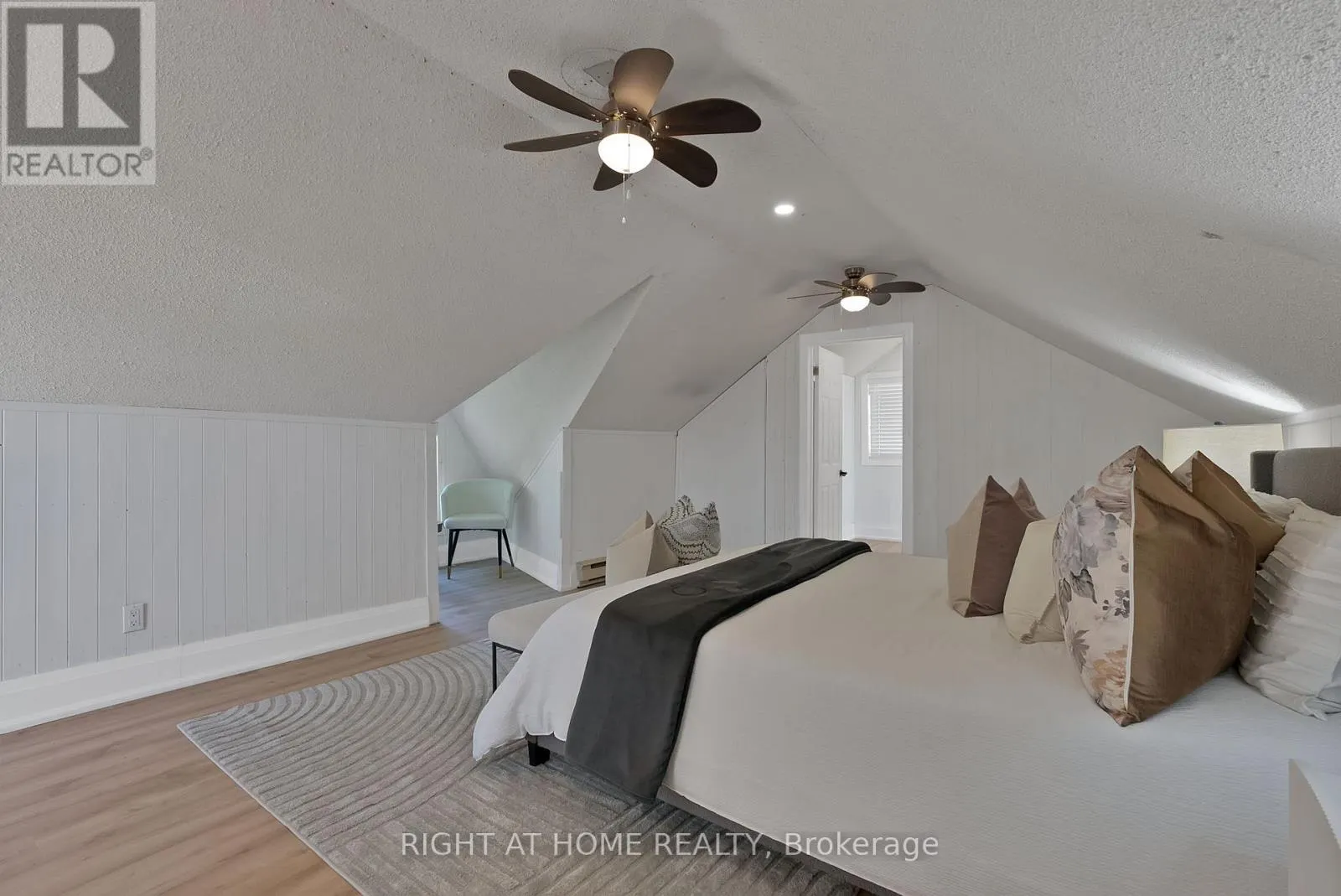 9495 BALDWIN STREET N