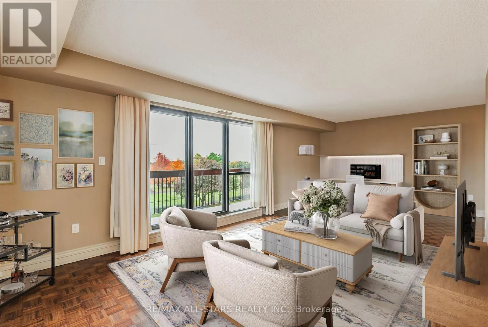 407 - 3734 ST CLAIR AVENUE E