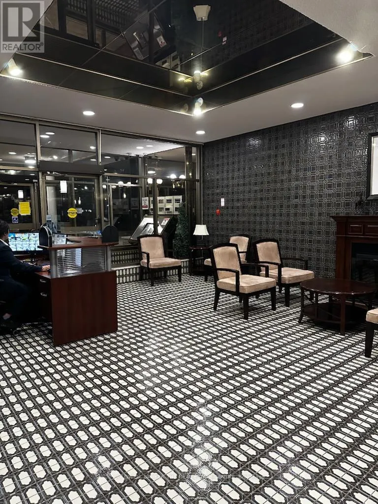 1211 - 121 LING ROAD