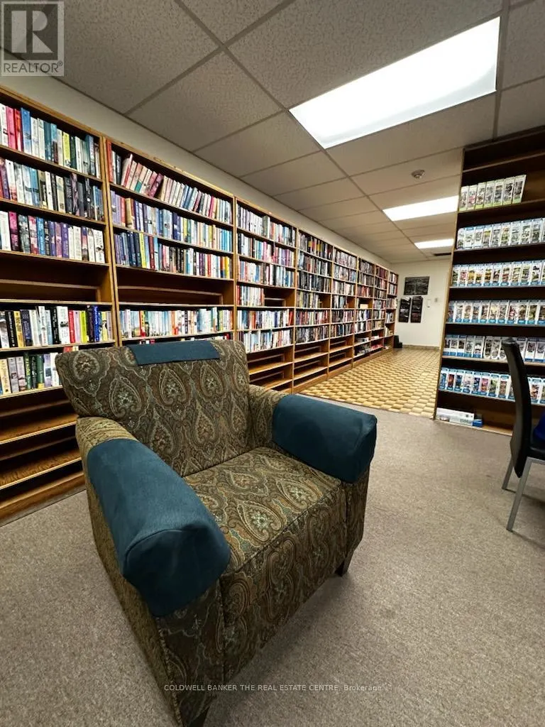 1211 - 121 LING ROAD