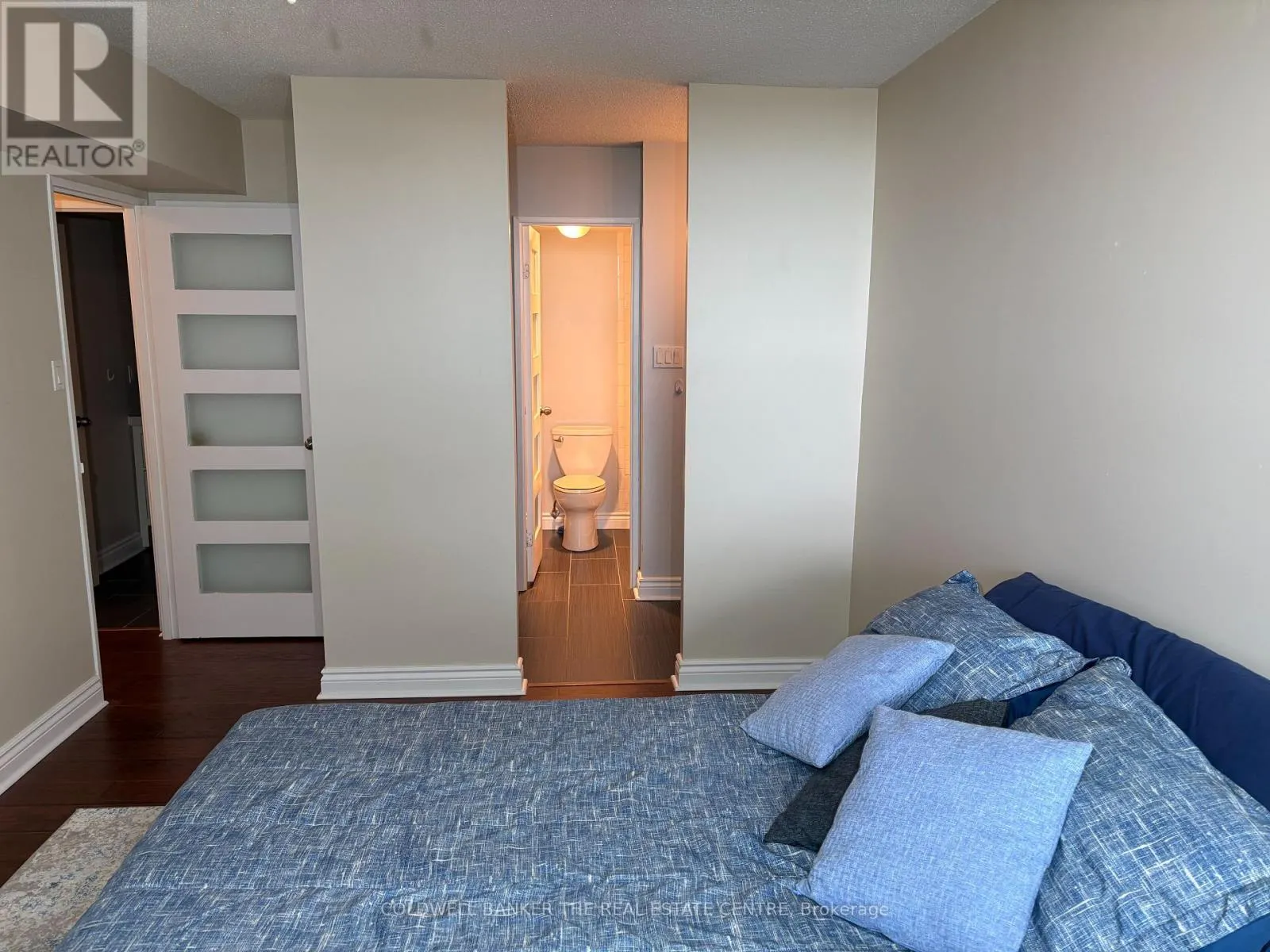 1211 - 121 LING ROAD