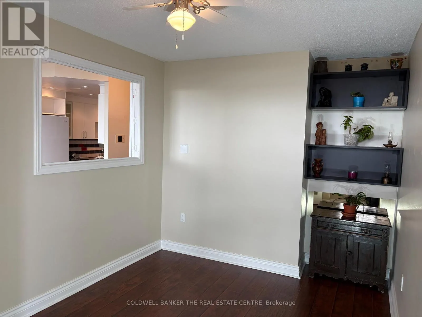 1211 - 121 LING ROAD