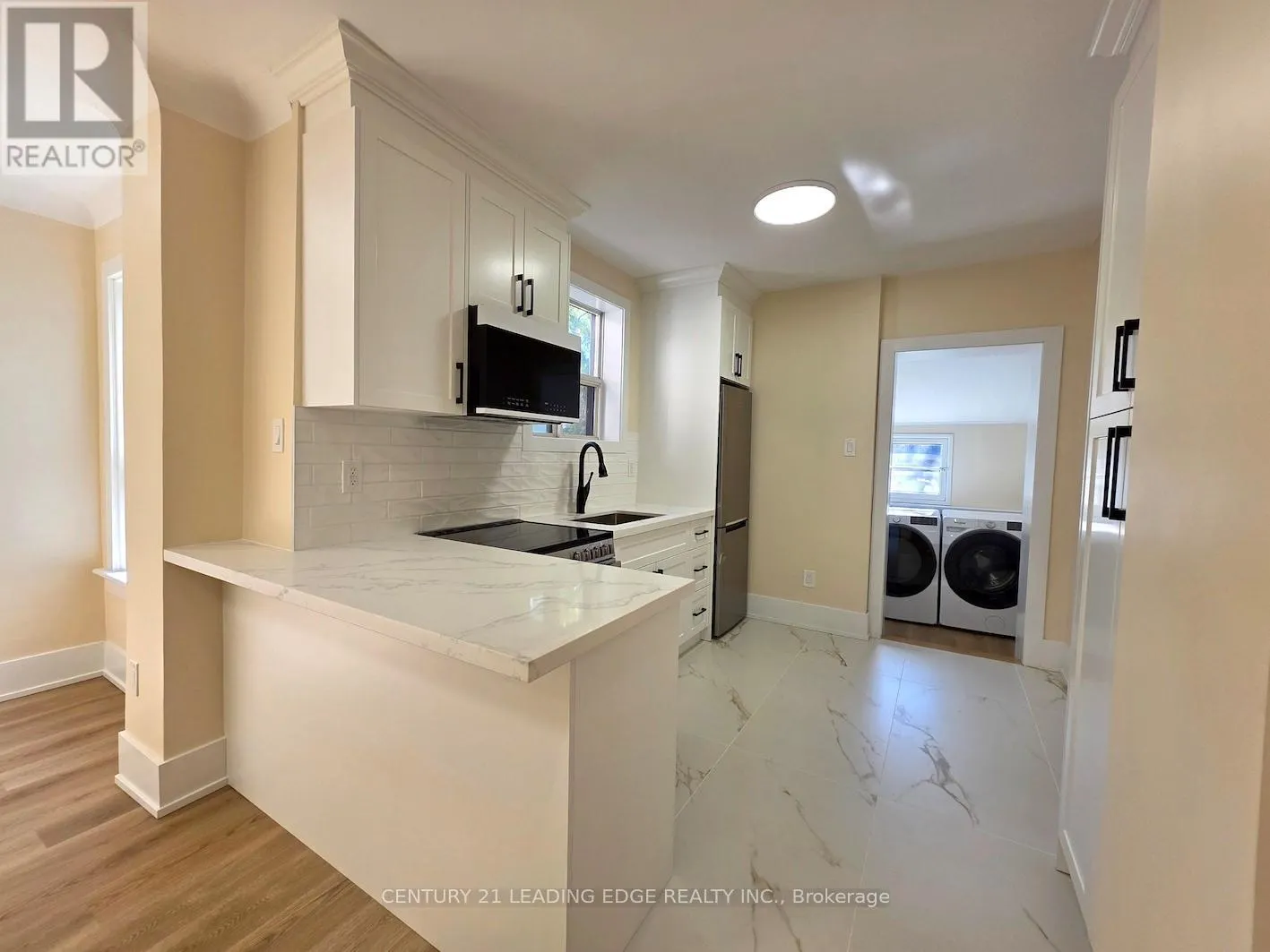 MAIN - 51 DEARBOURNE AVENUE