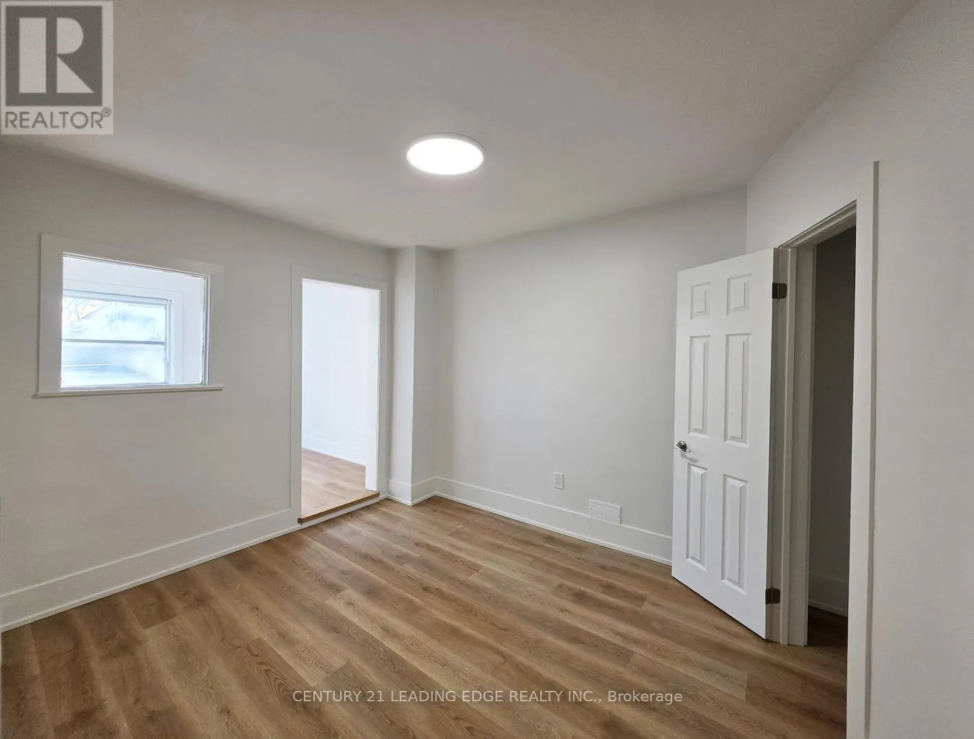 MAIN - 51 DEARBOURNE AVENUE