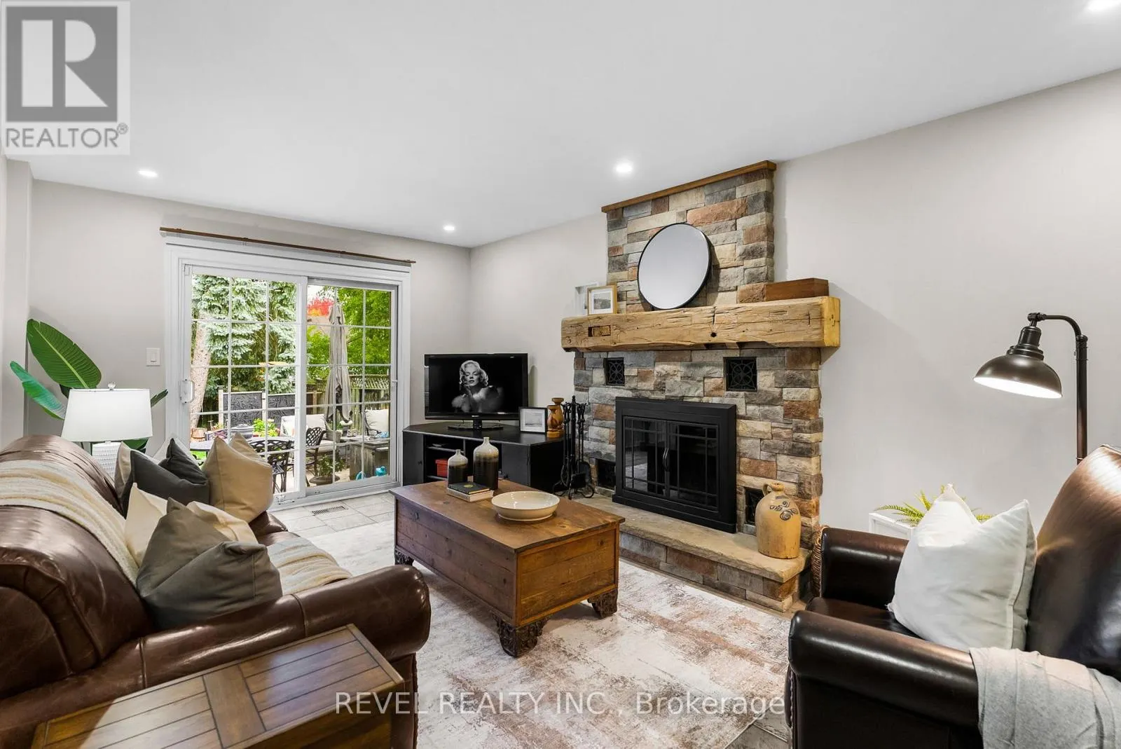 330 REGAL BRIAR STREET