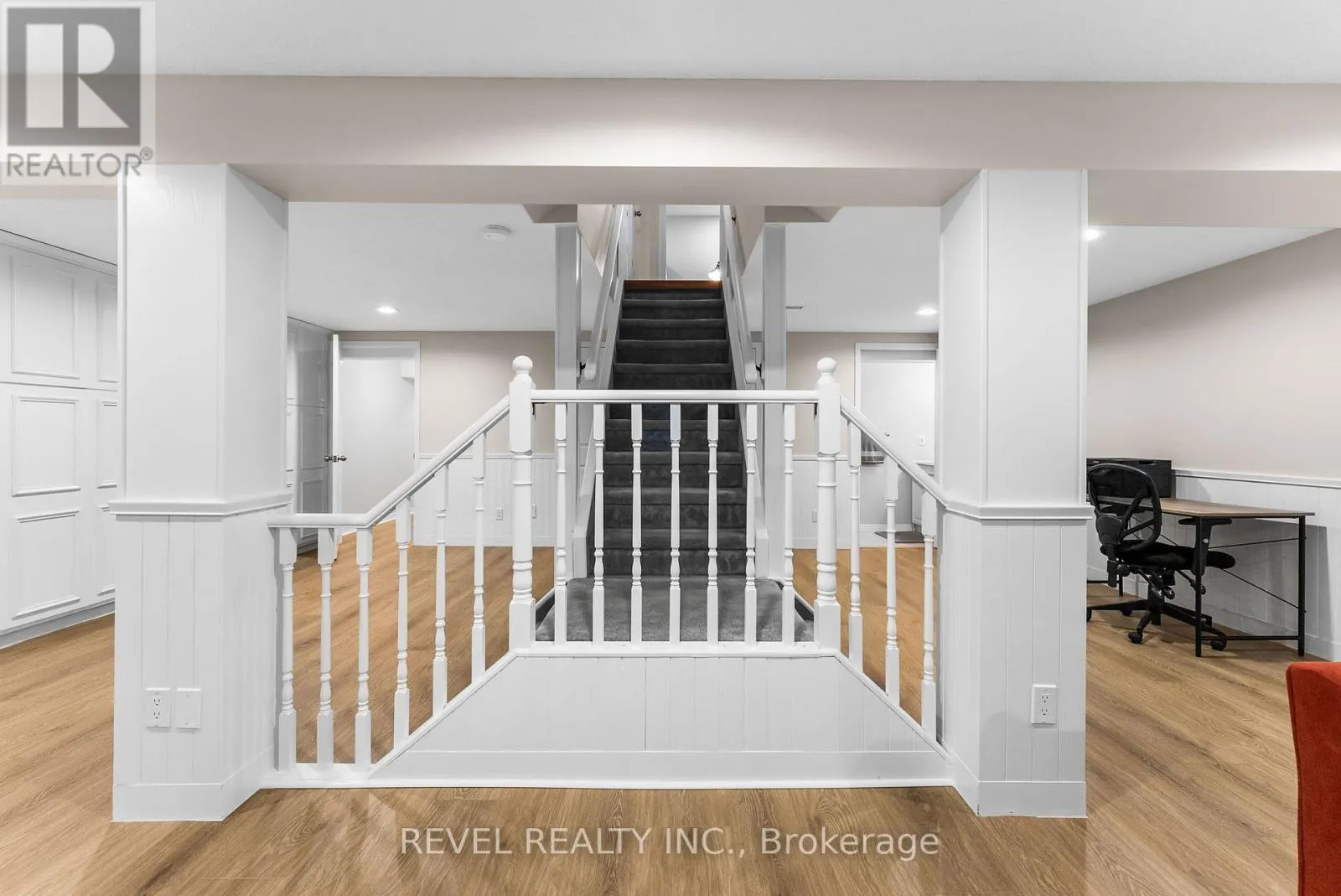 330 REGAL BRIAR STREET