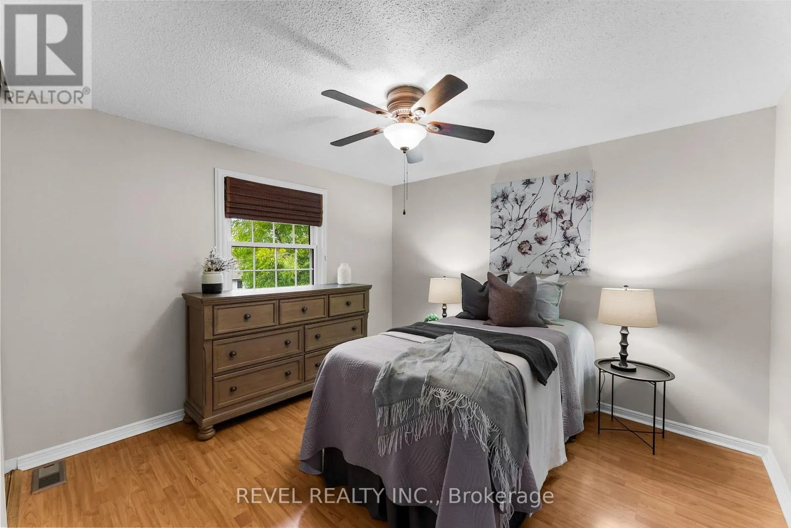 330 REGAL BRIAR STREET