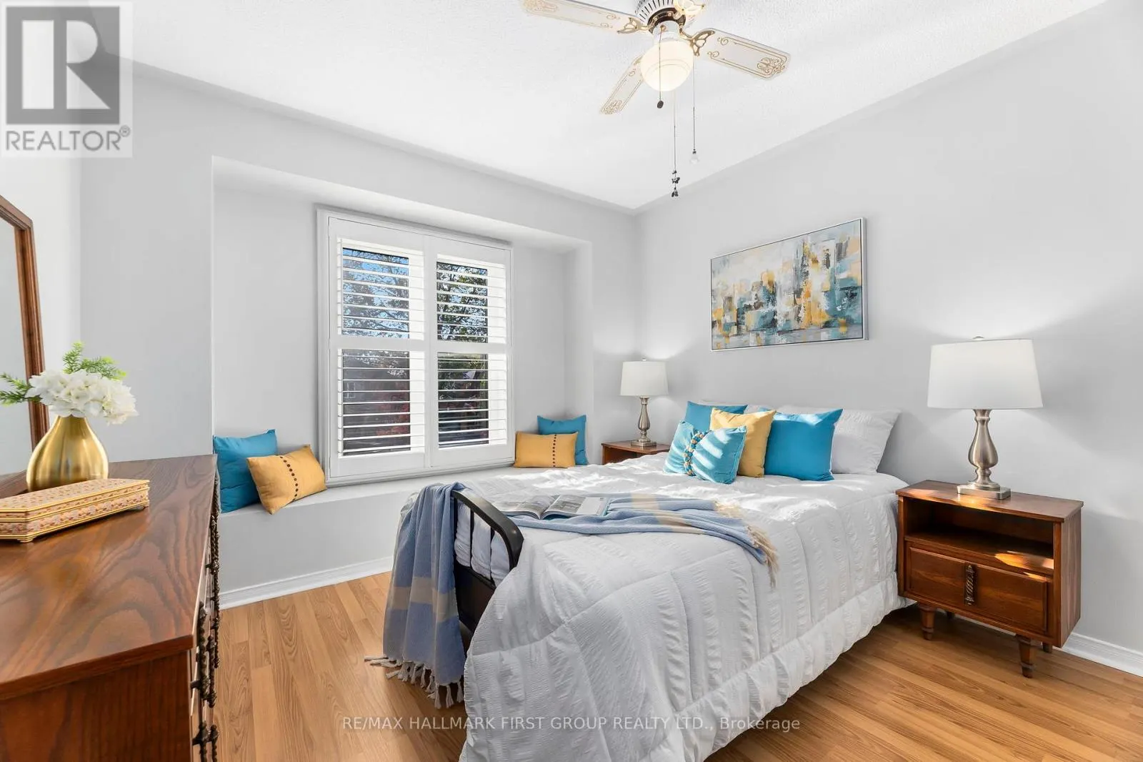 122 THICKET CRESCENT