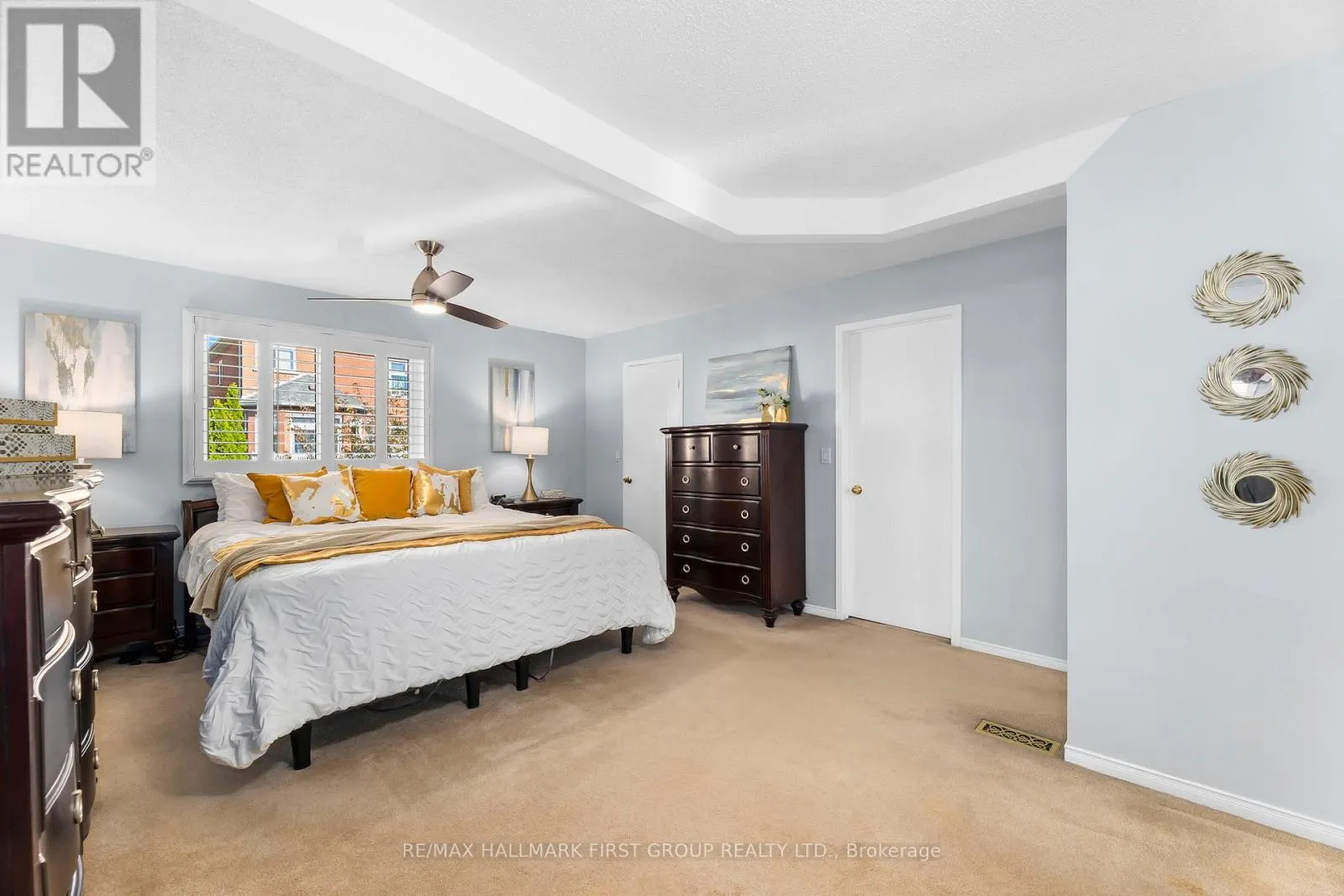 122 THICKET CRESCENT