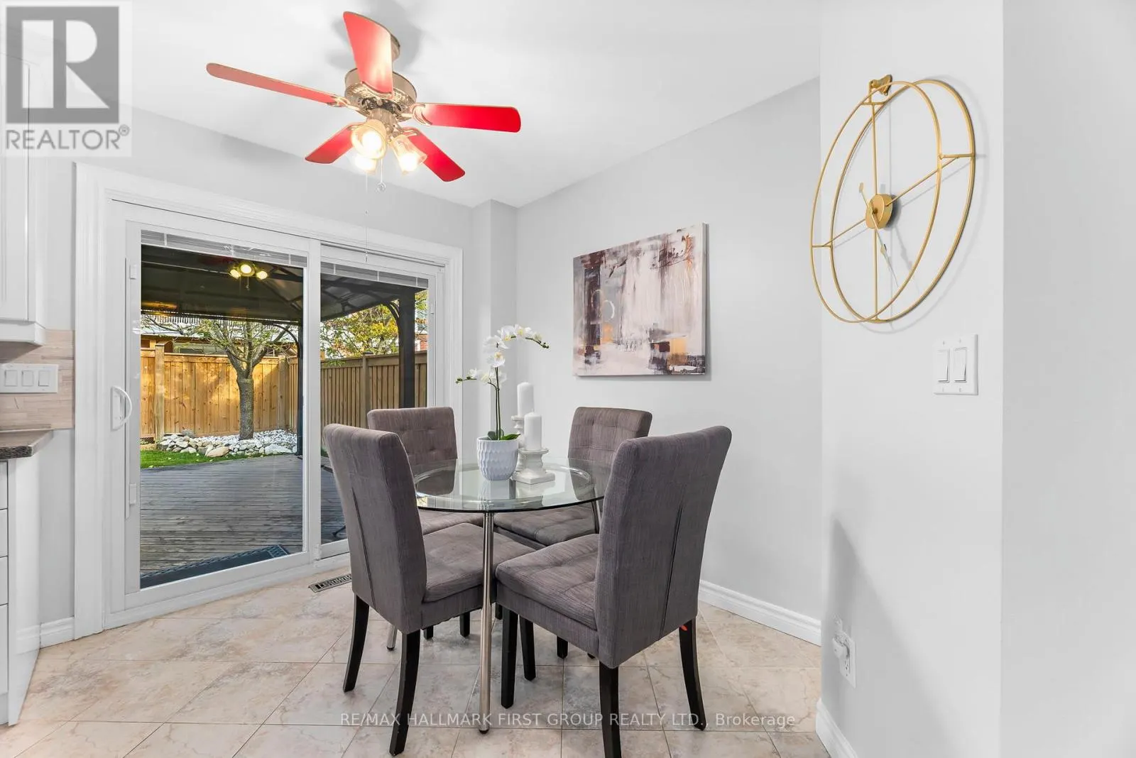 122 THICKET CRESCENT