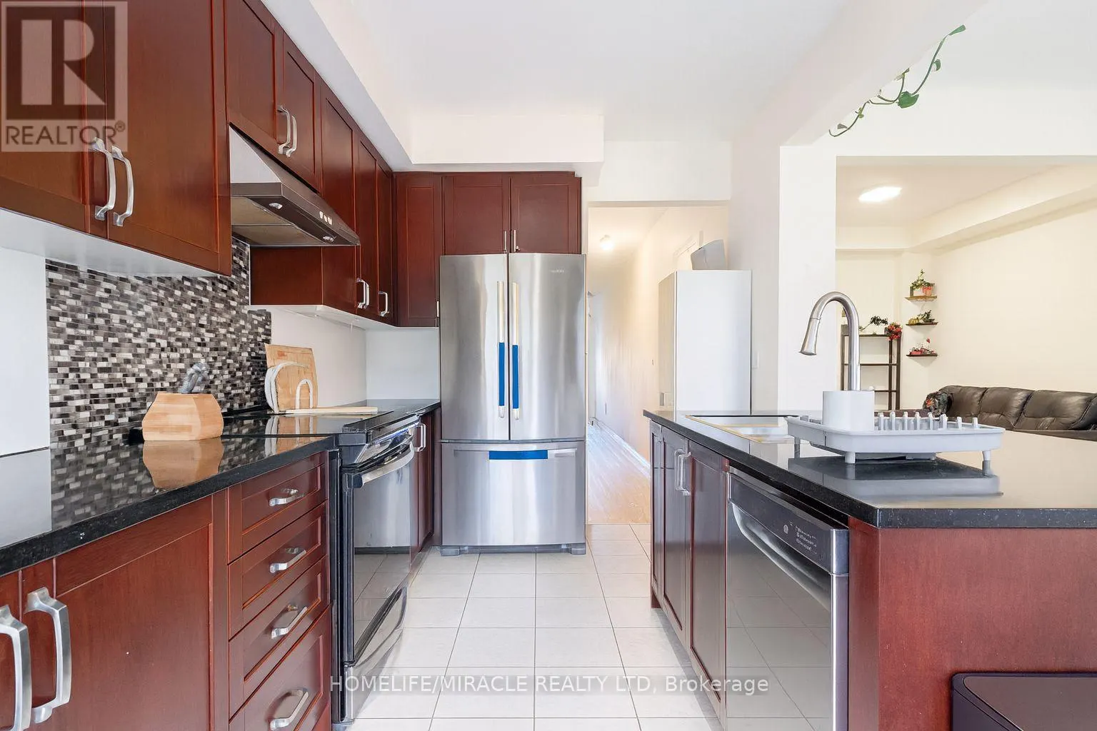 1185 KETTERING DRIVE