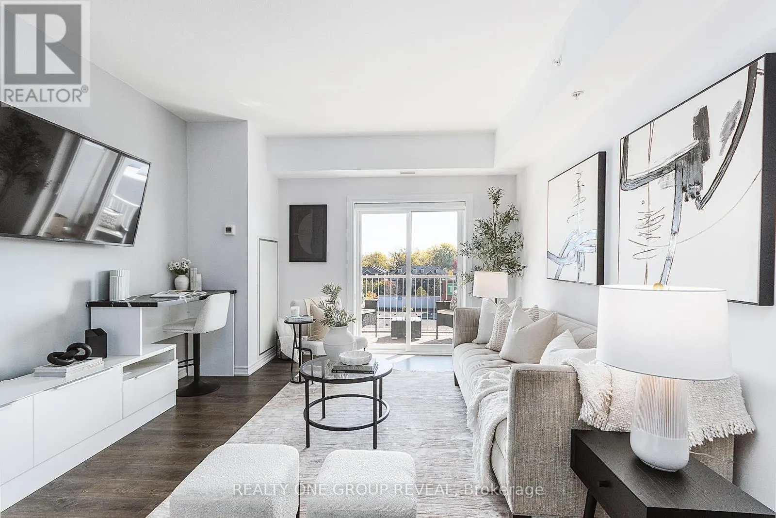 417 - 290 LIBERTY STREET N