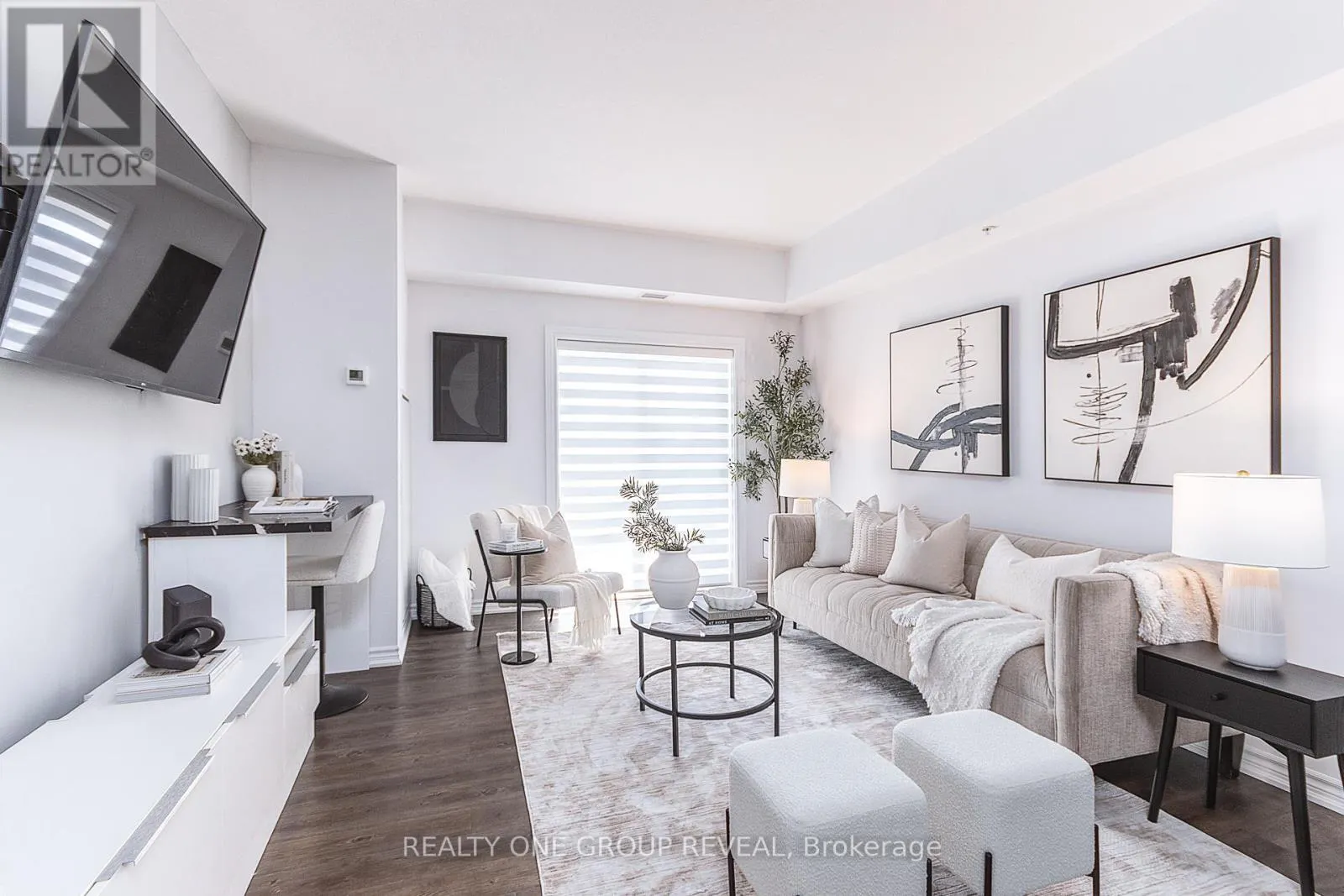 417 - 290 LIBERTY STREET N