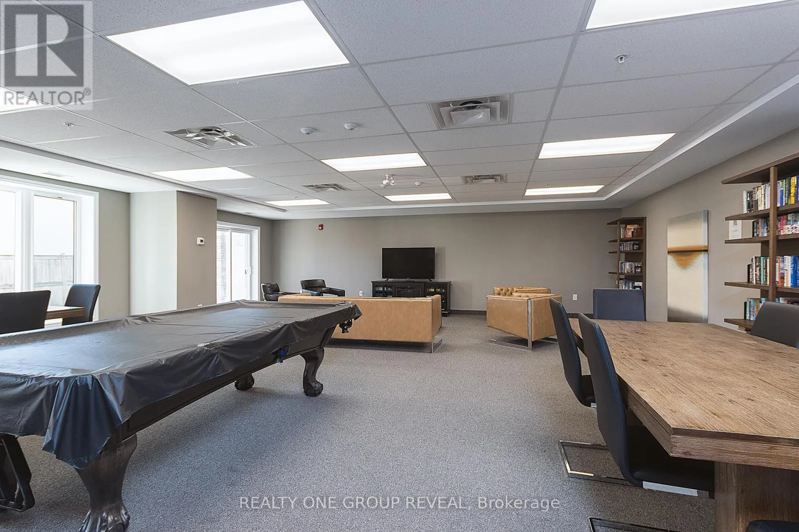 417 - 290 LIBERTY STREET N