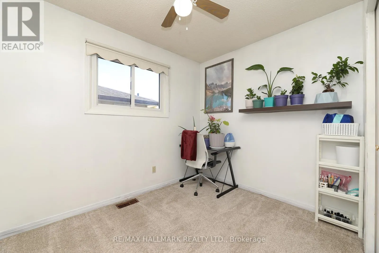 944 WILLIAM BOOTH CRESCENT