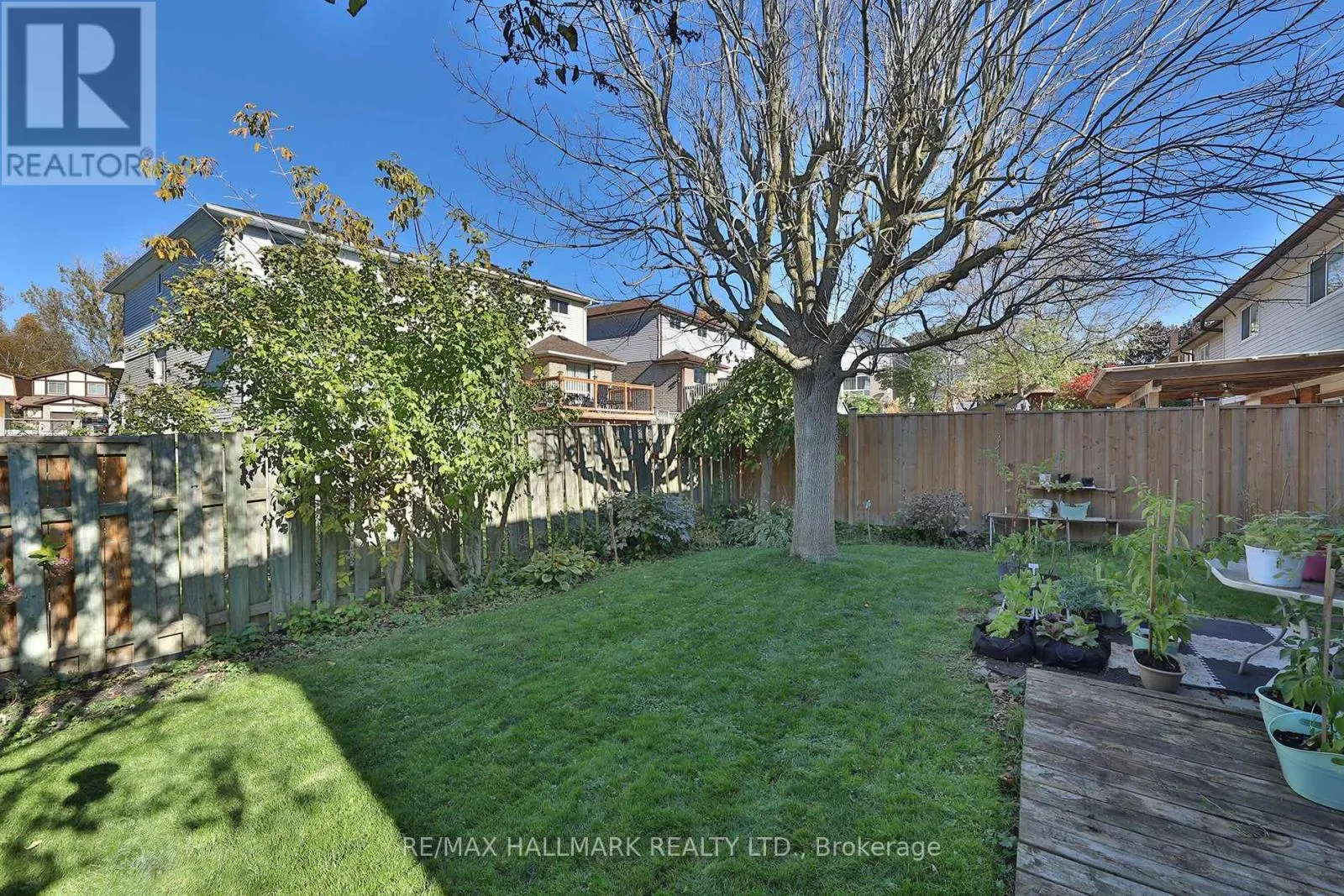 944 WILLIAM BOOTH CRESCENT