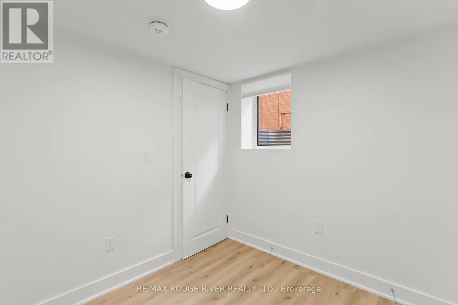 745 GLENGROVE STREET