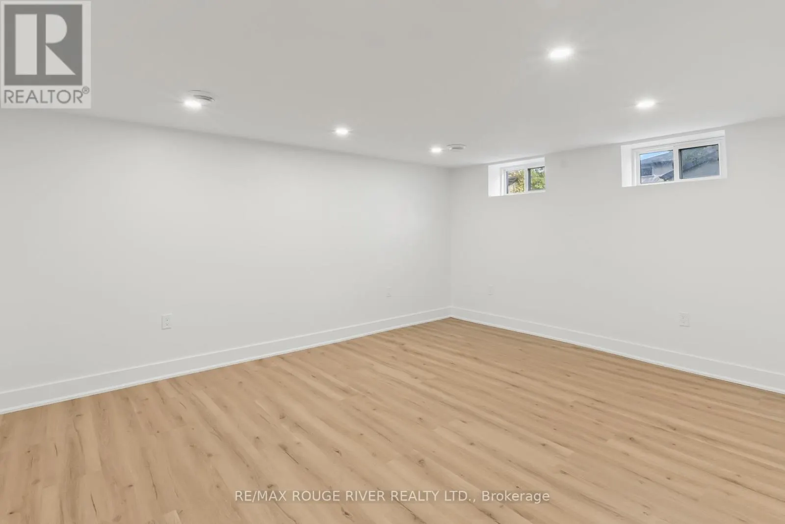 745 GLENGROVE STREET