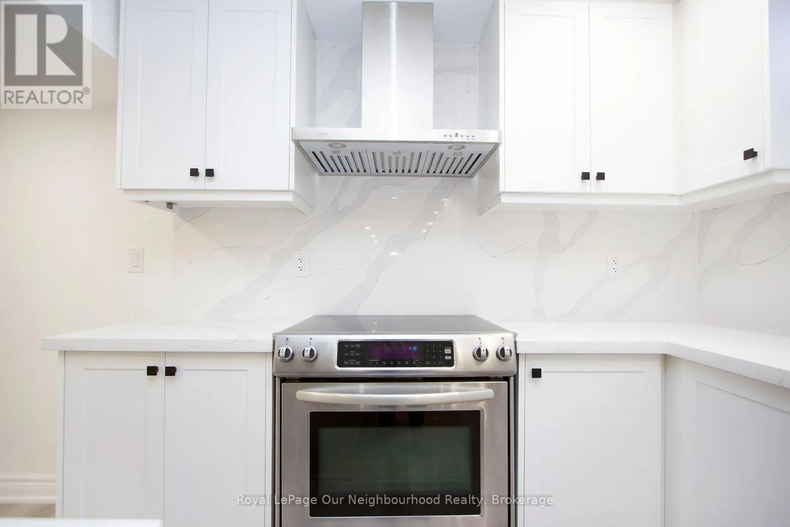 6 WESTACOTT CRESCENT