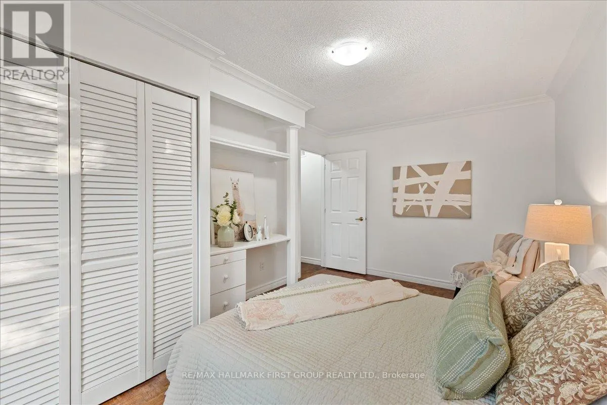 1238 CHARLOTTE CIRCLE