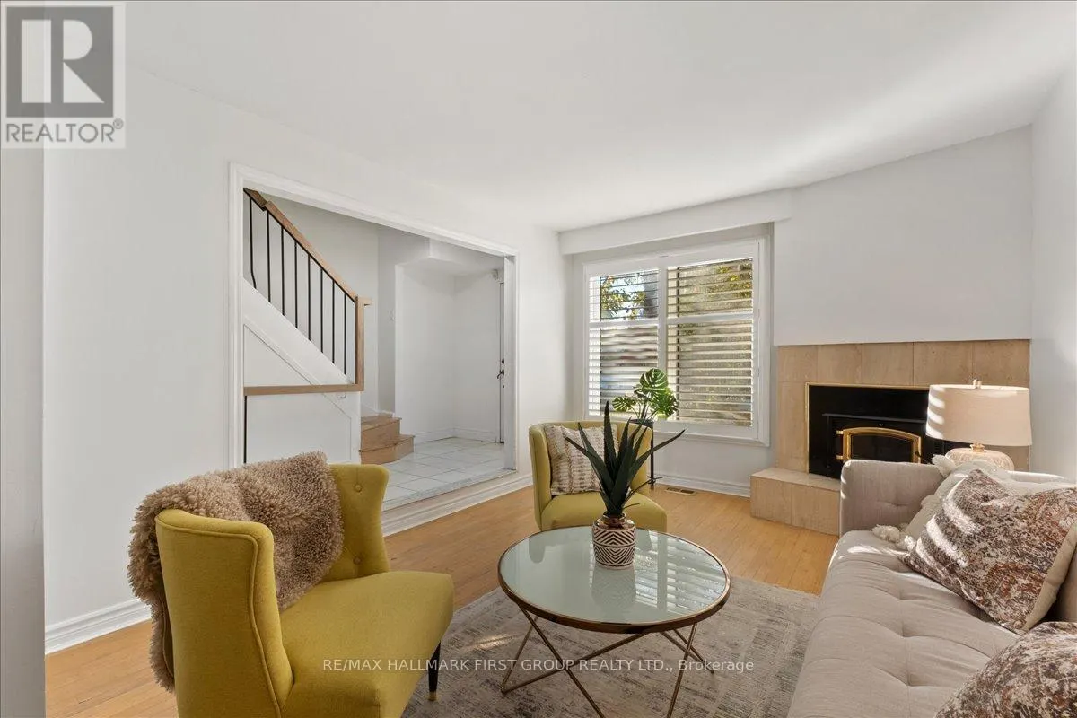 1238 CHARLOTTE CIRCLE