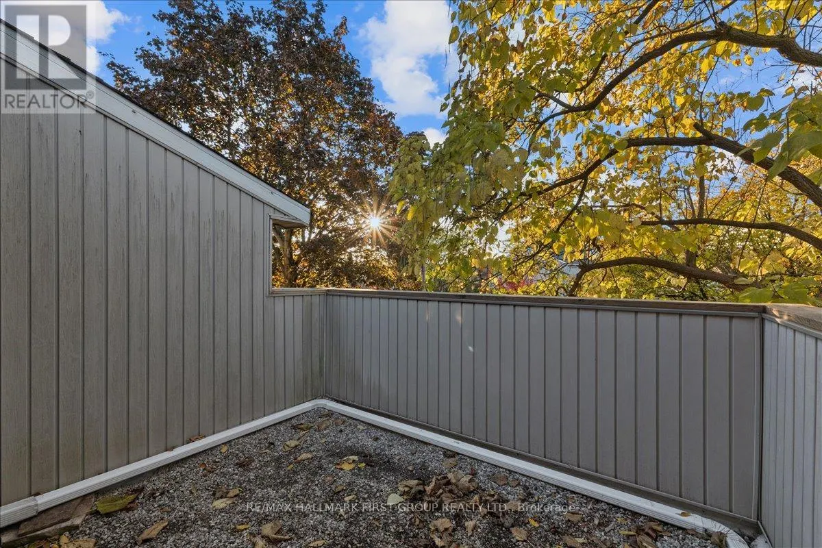 1238 CHARLOTTE CIRCLE